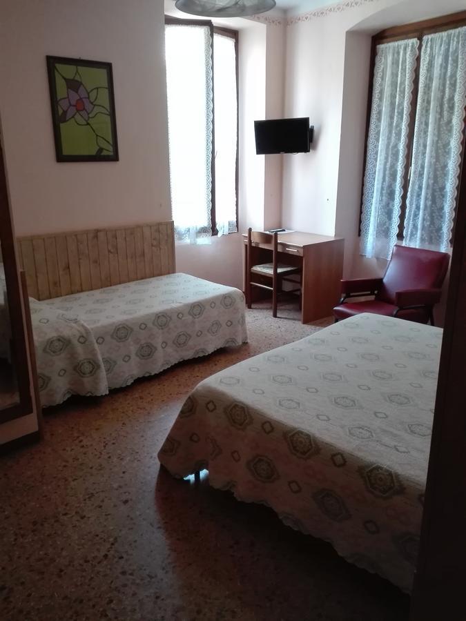 Albergo Giardino Toscolano Maderno Εξωτερικό φωτογραφία