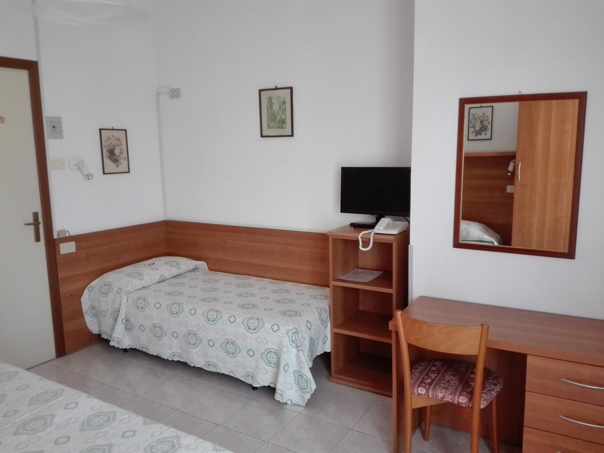 Albergo Giardino Toscolano Maderno Εξωτερικό φωτογραφία