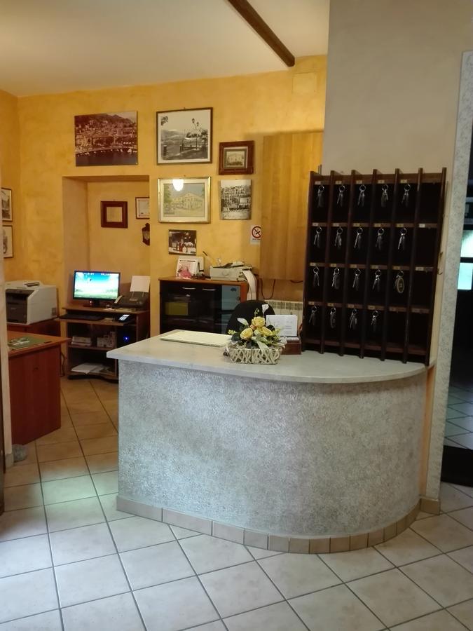 Albergo Giardino Toscolano Maderno Εξωτερικό φωτογραφία